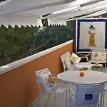 Aparthotel Eros