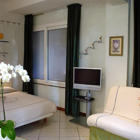 Eros 4*