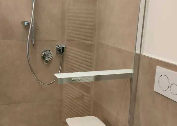 Eros Lägenhetshotell 4*