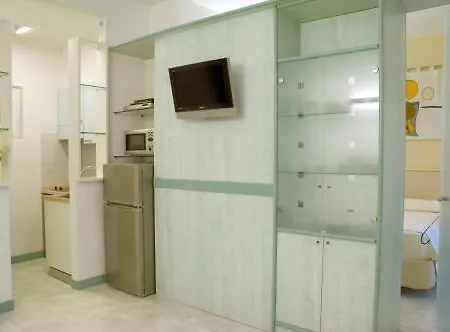 Eros Aparthotel