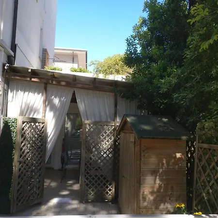 Lejlighedshotel Eros 4*